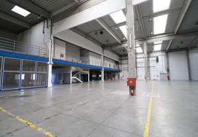 Pest county Biatorbágy industrial premise, 2 acre land with 7250sqm large office-storage building for sale