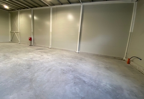 Pest county Nagytarcsa industrial park 900sqm newly built sandwichpanel storage for rent