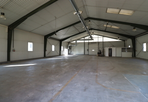 Pest county Sződ on 4 acre land 2777sqm building complex for sale