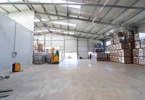 Pest county Nagytarcsa newly built 410sqm storage with 50sqm social block for rent