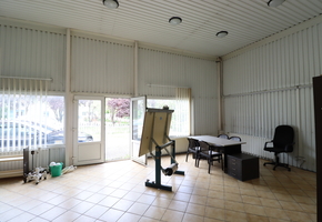 Pest county Herceghalom on 2210sqm land 437sqm building complex, office, storage for sale
